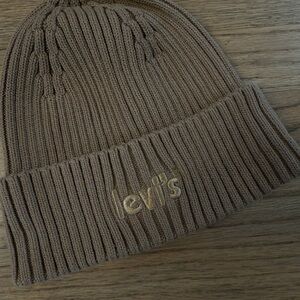 Levi's Taupe Ribbed Beanie